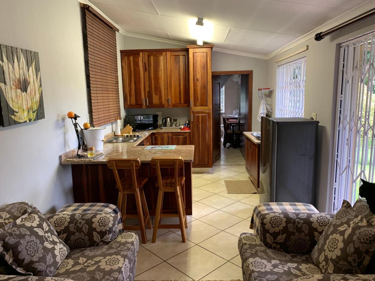 Jelani Guest House White River Extérieur photo