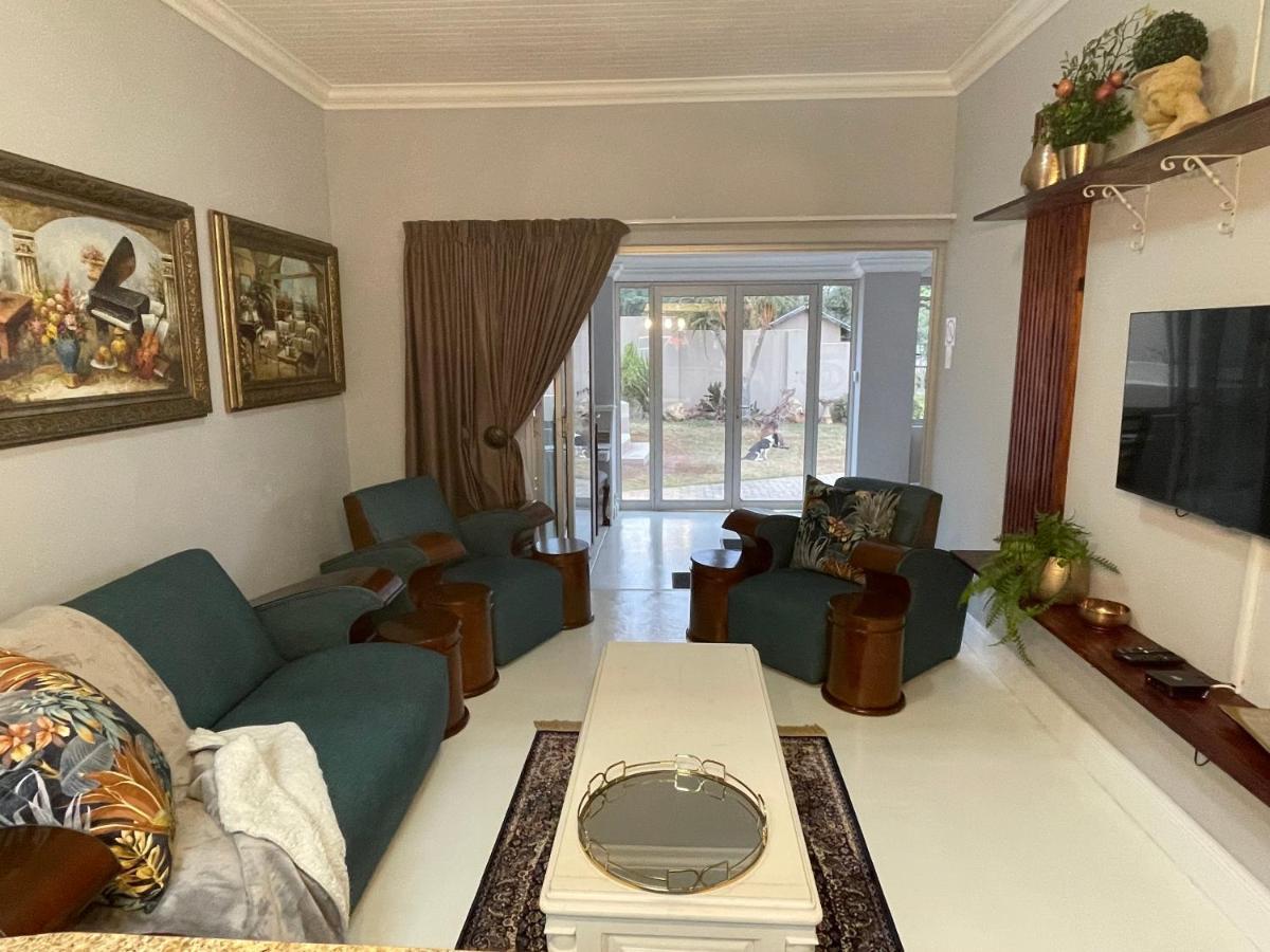 Jelani Guest House White River Extérieur photo